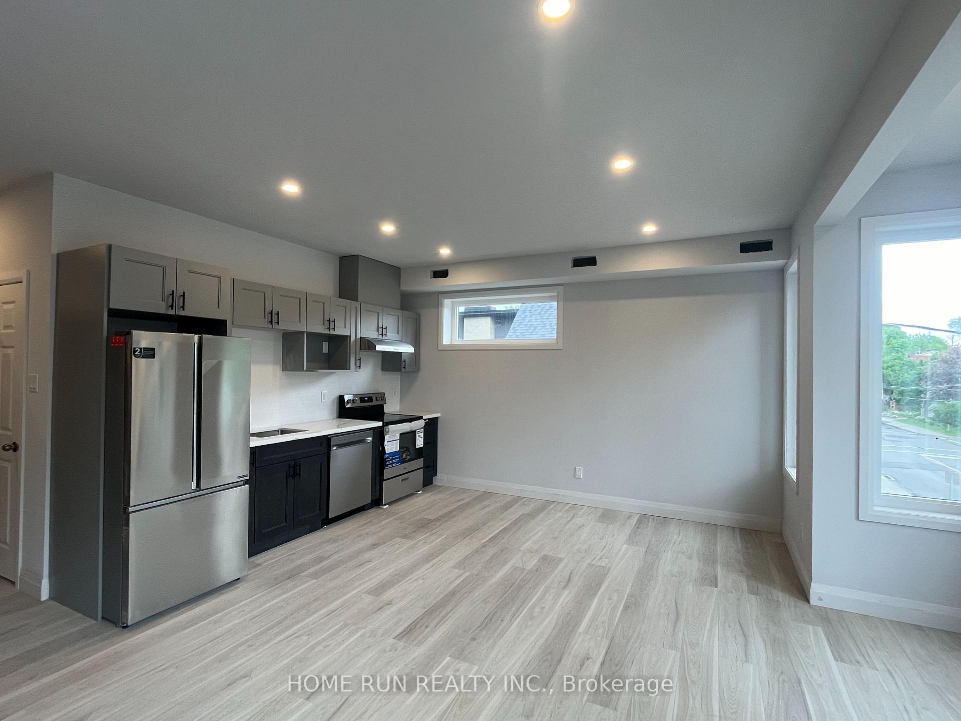 Photo 2 of Unit A, 87 Queen mary Street, Ottawa, Overbrook/Castle Heights — HOMEH