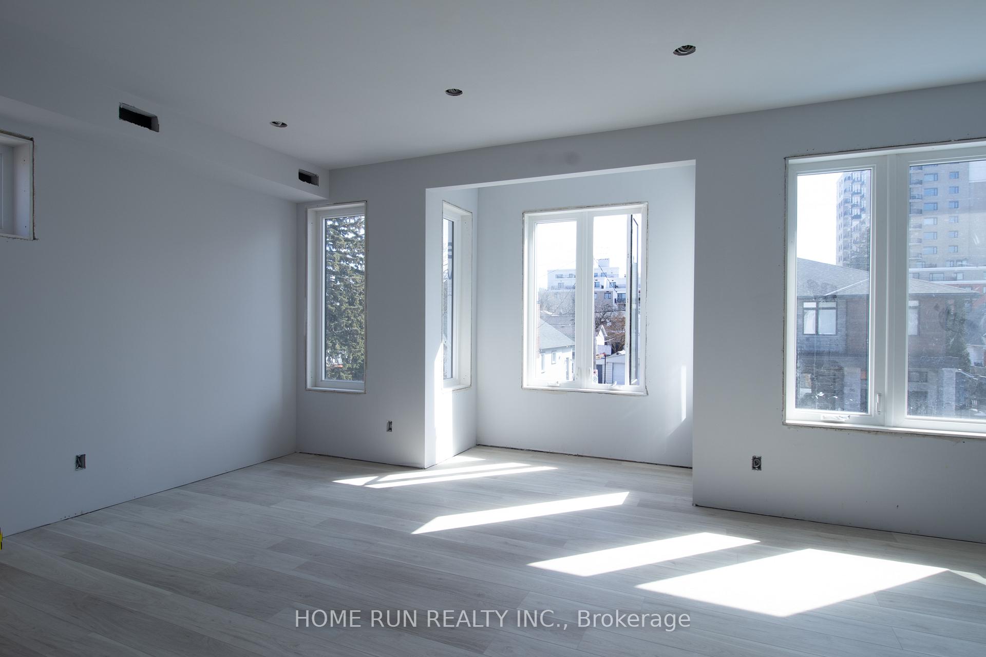 Photo 4 of Unit A, 87 Queen mary Street, Ottawa, Overbrook/Castle Heights — HOMEH