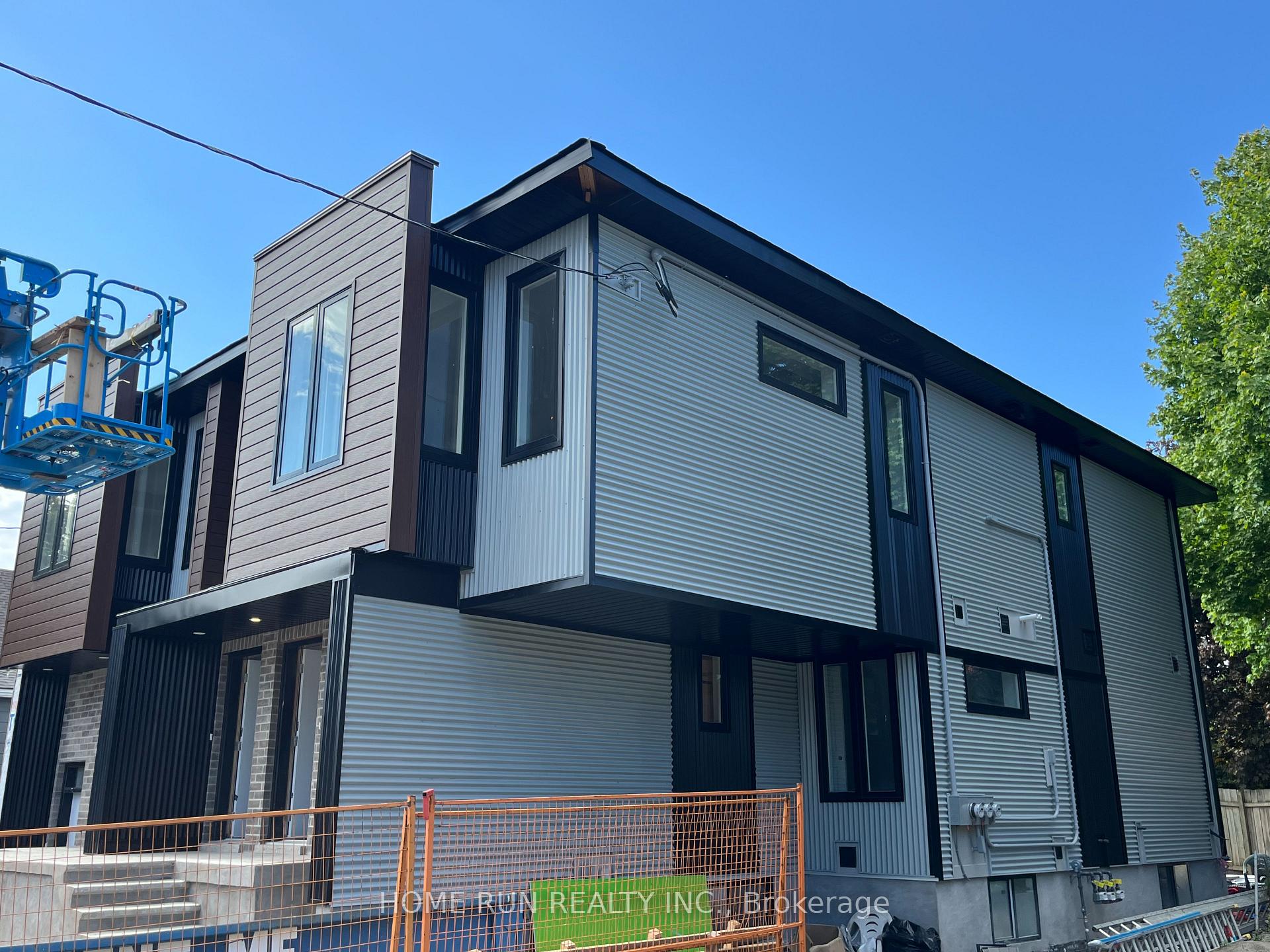 Photo 15 of Unit A, 87 Queen mary Street, Ottawa, Overbrook/Castle Heights — HOMEH