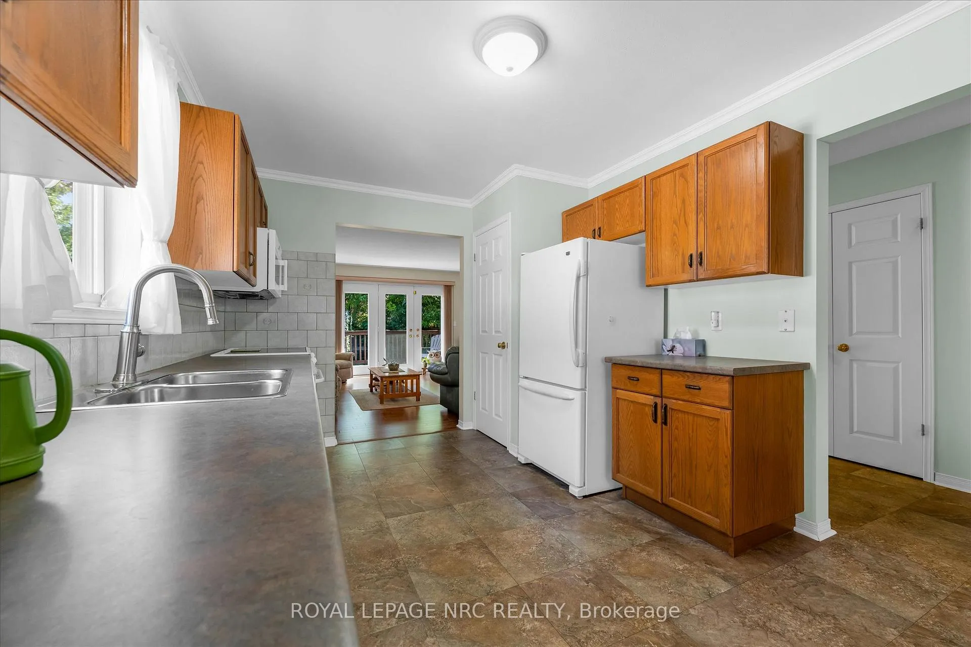 Photo 8 of 13 Tanner Drive, Pelham, Fonthill — HOMEH
