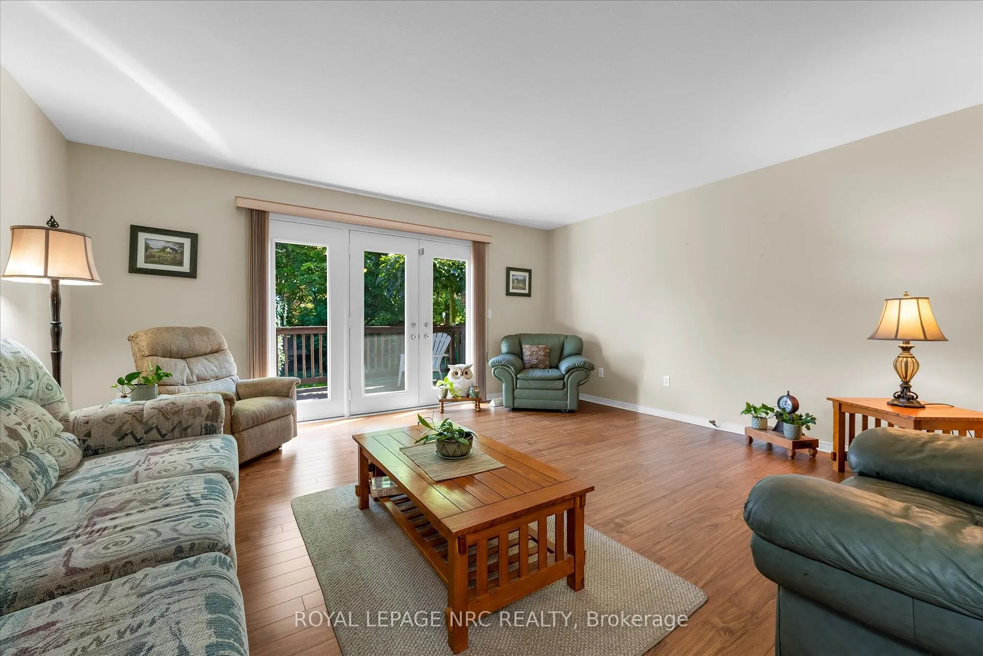 Photo 10 of 13 Tanner Drive, Pelham, Fonthill — HOMEH