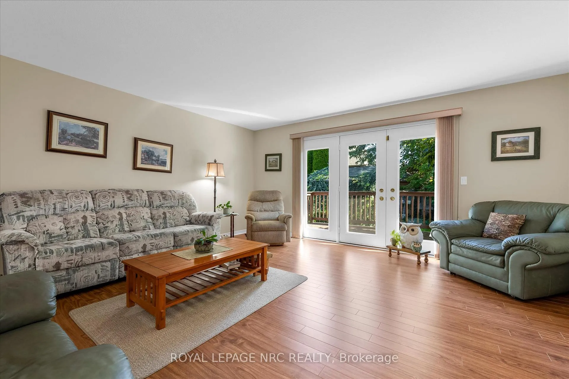 Photo 11 of 13 Tanner Drive, Pelham, Fonthill — HOMEH