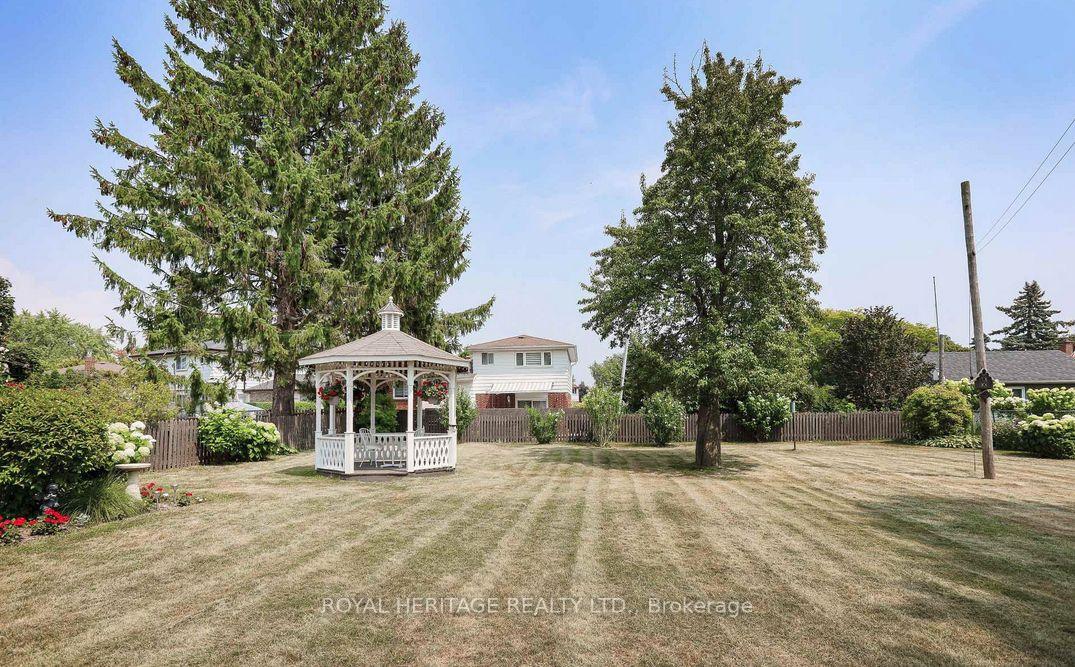 Photo 20 of 339 Nipigon Street E, Oshawa, McLaughlin — HOMEH