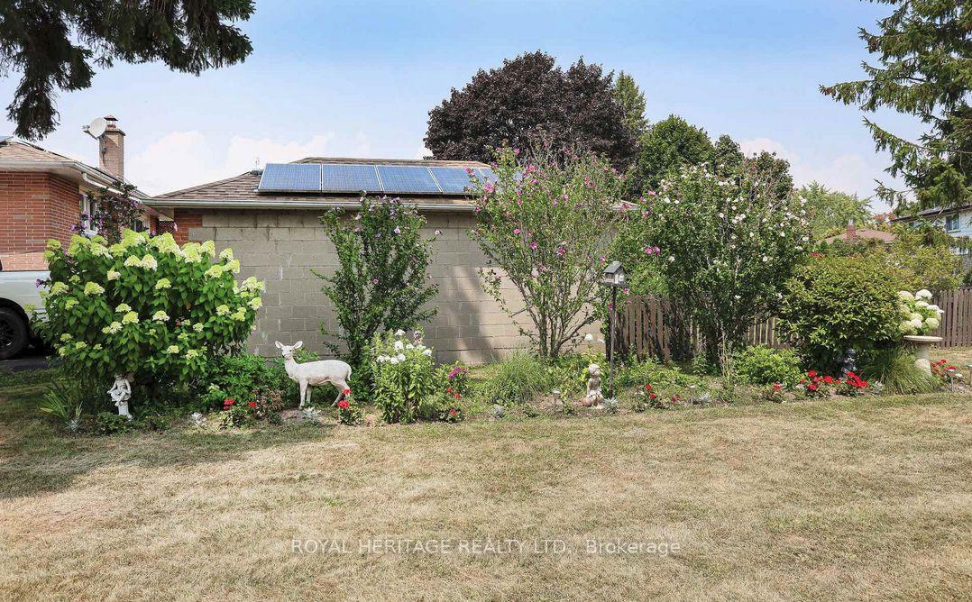 Photo 22 of 339 Nipigon Street E, Oshawa, McLaughlin — HOMEH