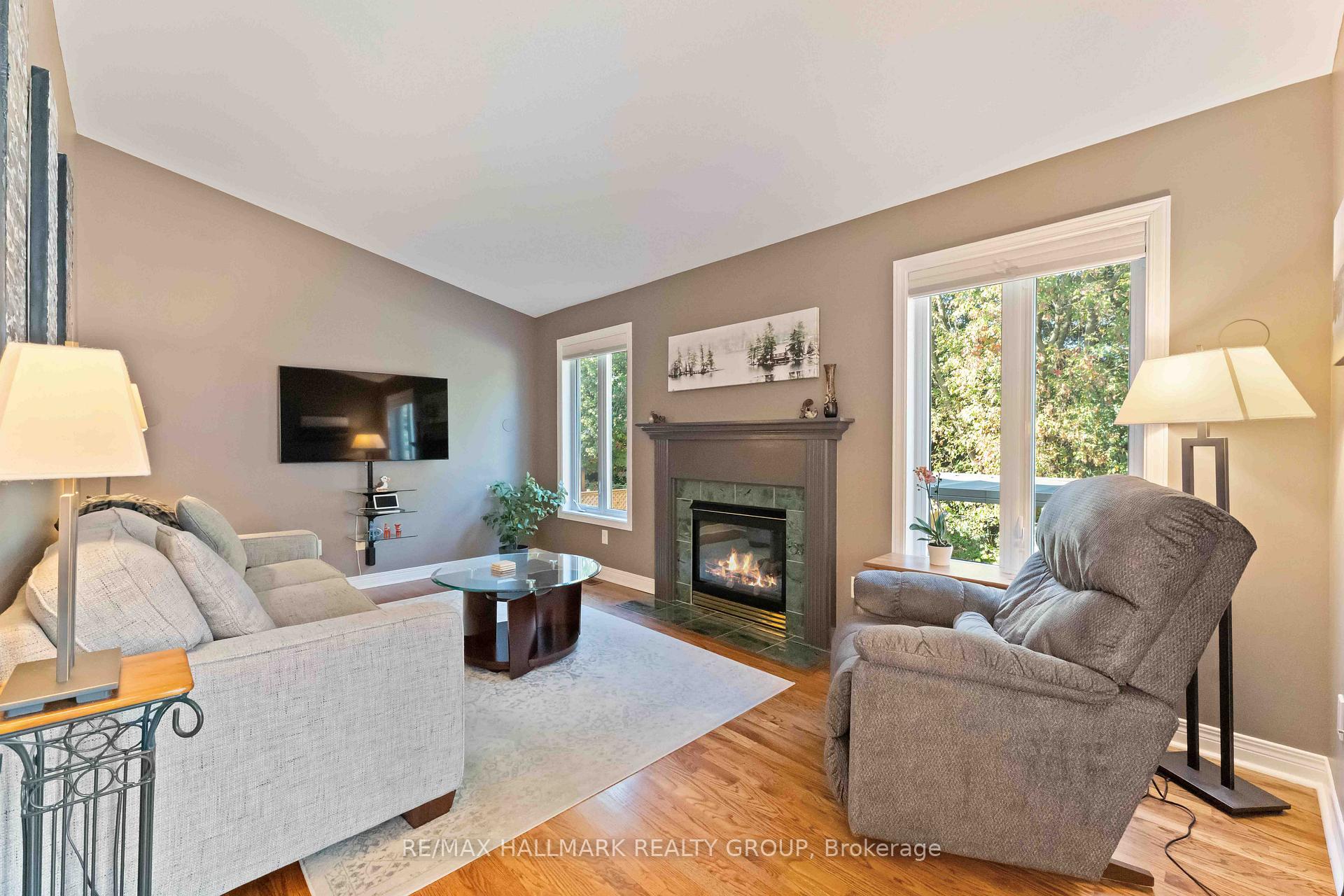 Photo 13 of 91 Borealis Crescent, Ottawa, Carson Meadows — HOMEH
