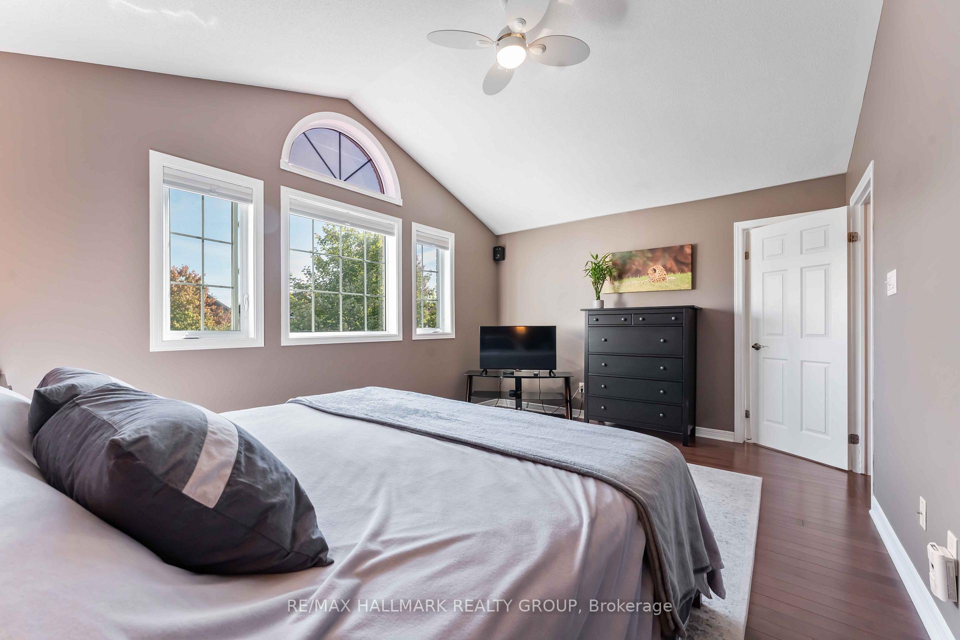 Photo 17 of 91 Borealis Crescent, Ottawa, Carson Meadows — HOMEH