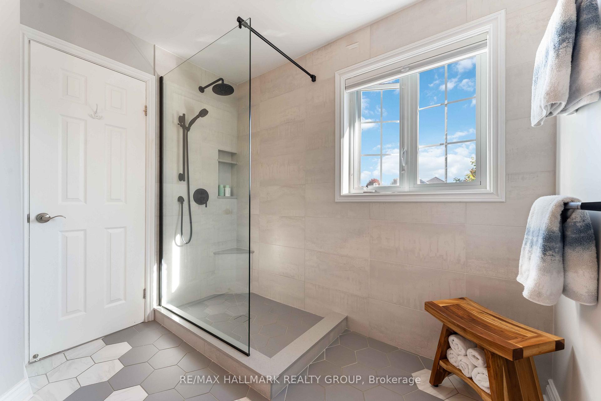 Photo 19 of 91 Borealis Crescent, Ottawa, Carson Meadows — HOMEH