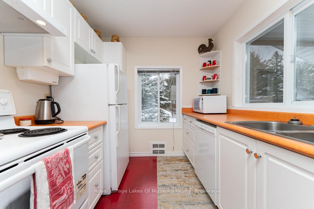 Photo 12 of 97 Pineaire Lane, Perry — HOMEH