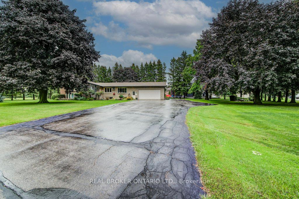 Photo 4 of 8719 164 Road, North Perth, Listowel — HOMEH