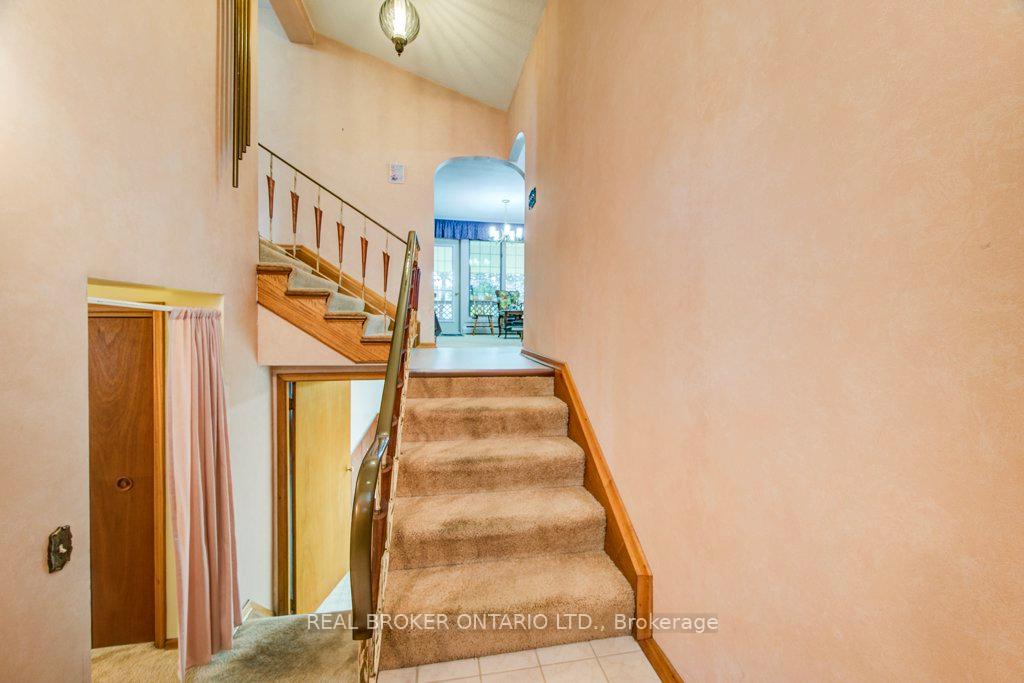 Photo 8 of 8719 164 Road, North Perth, Listowel — HOMEH