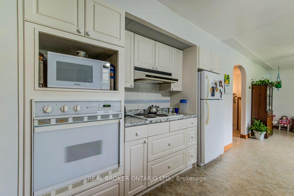 Photo 12 of 8719 164 Road, North Perth, Listowel — HOMEH