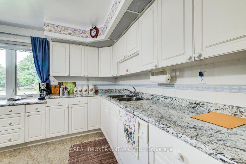 Photo 13 of 8719 164 Road, North Perth, Listowel — HOMEH