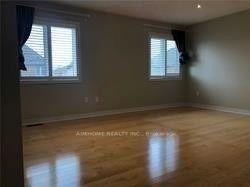 Photo 4 of 88 Castleview Crescent, Markham, Victoria Square — HOMEH