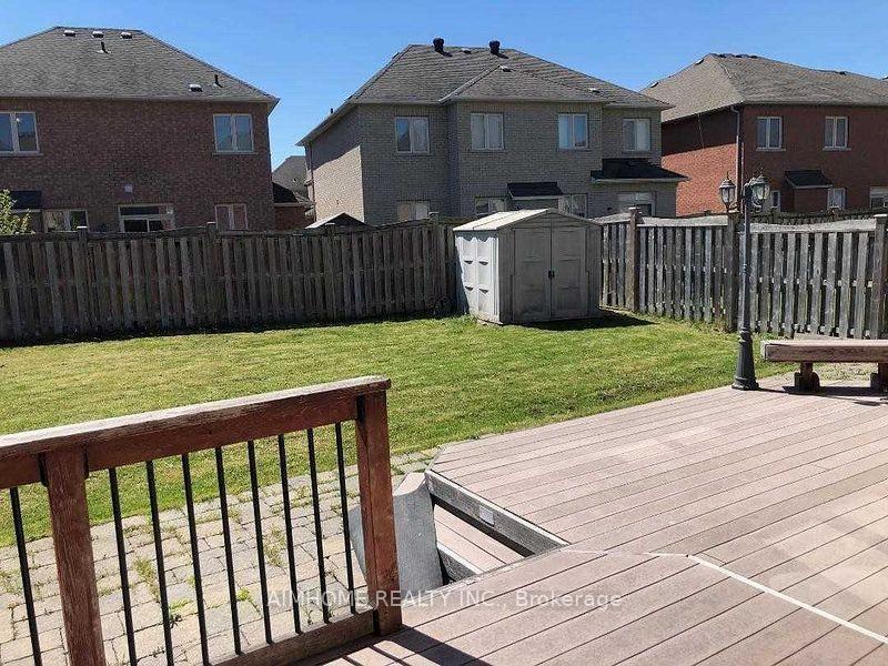 Photo 5 of 88 Castleview Crescent, Markham, Victoria Square — HOMEH