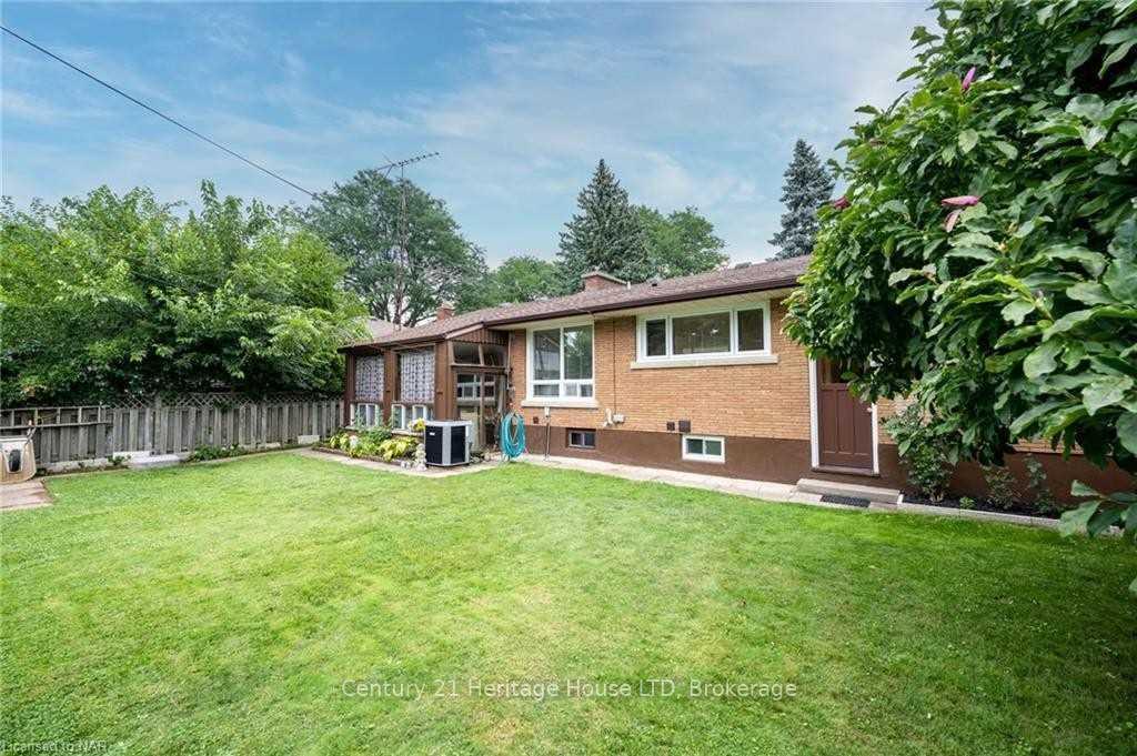 Photo 11 of Unit BASEMENT, 5117 Shirley Avenue, Niagara Falls, Cherrywood — HOMEH