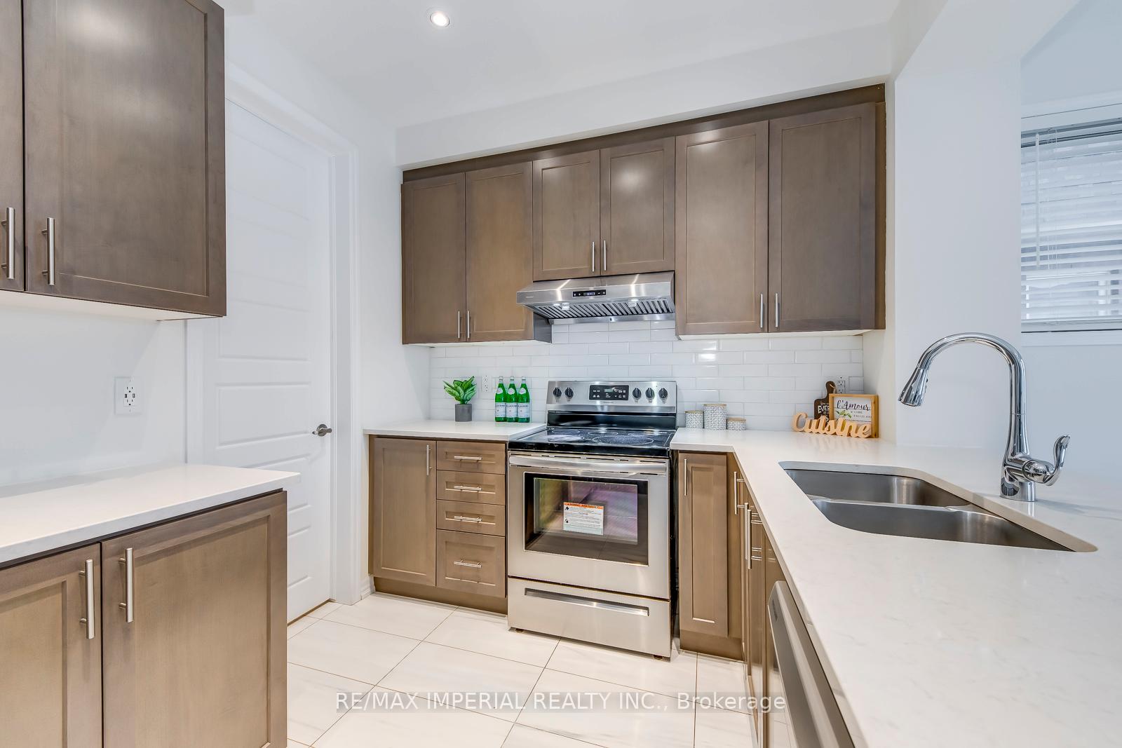 Photo 19 of 3334 Carding Mill Trail, Oakville, Glenorchy — HOMEH