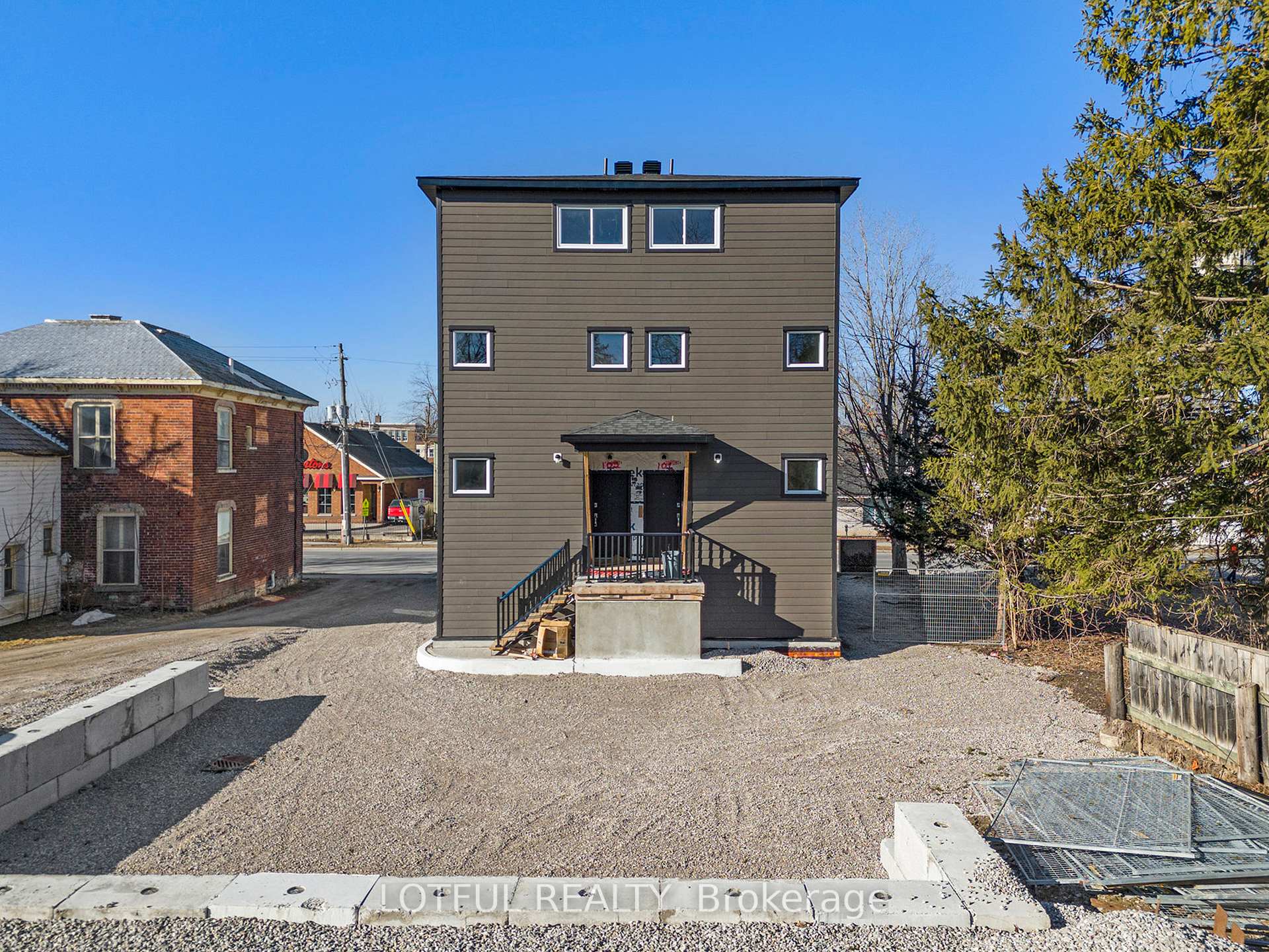 Photo 13 of Unit 202, 131 Gore Street E, Perth — HOMEH
