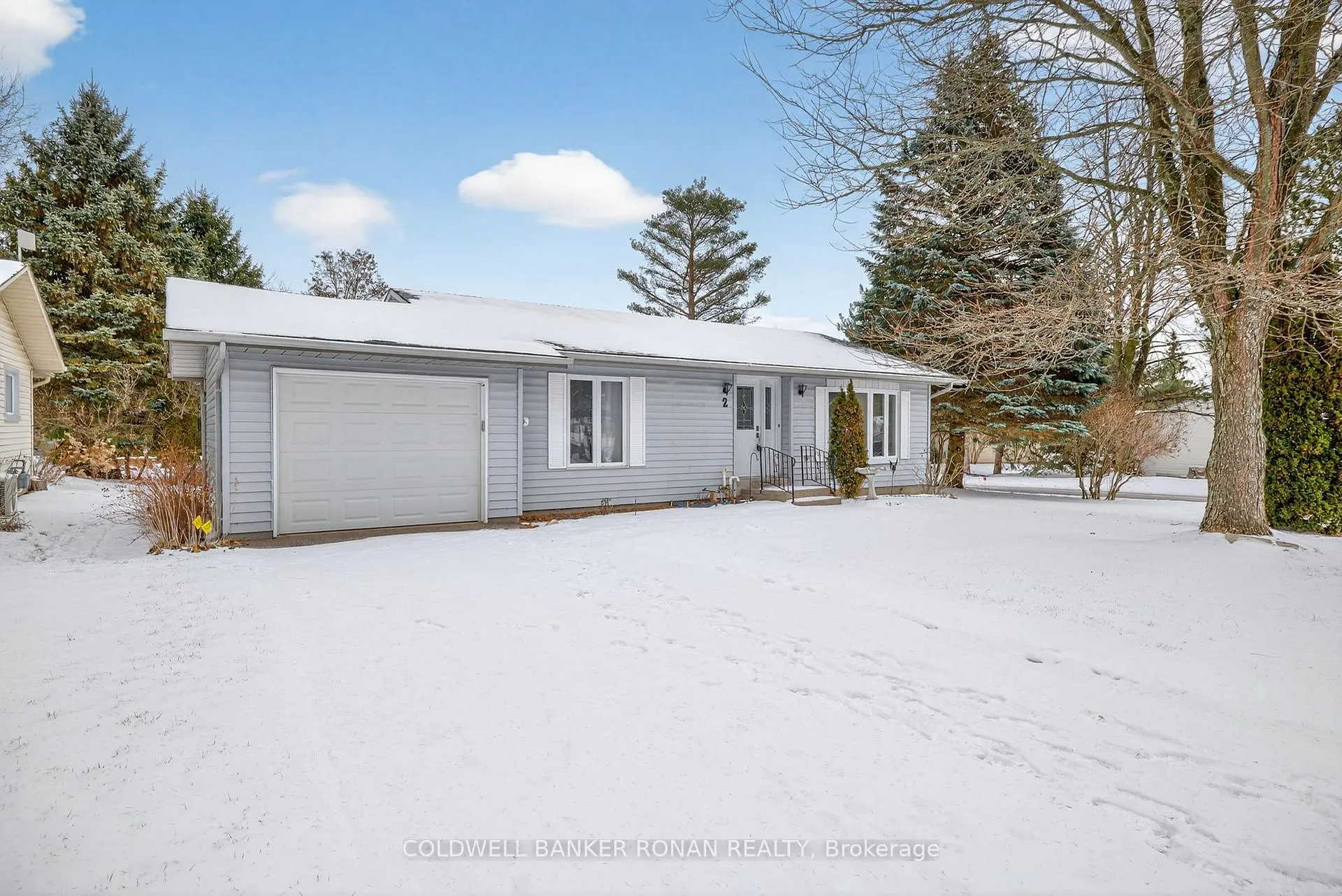 Photo 1 of 2 Balsam Court, New Tecumseth, Rural New Tecumseth — HOMEH