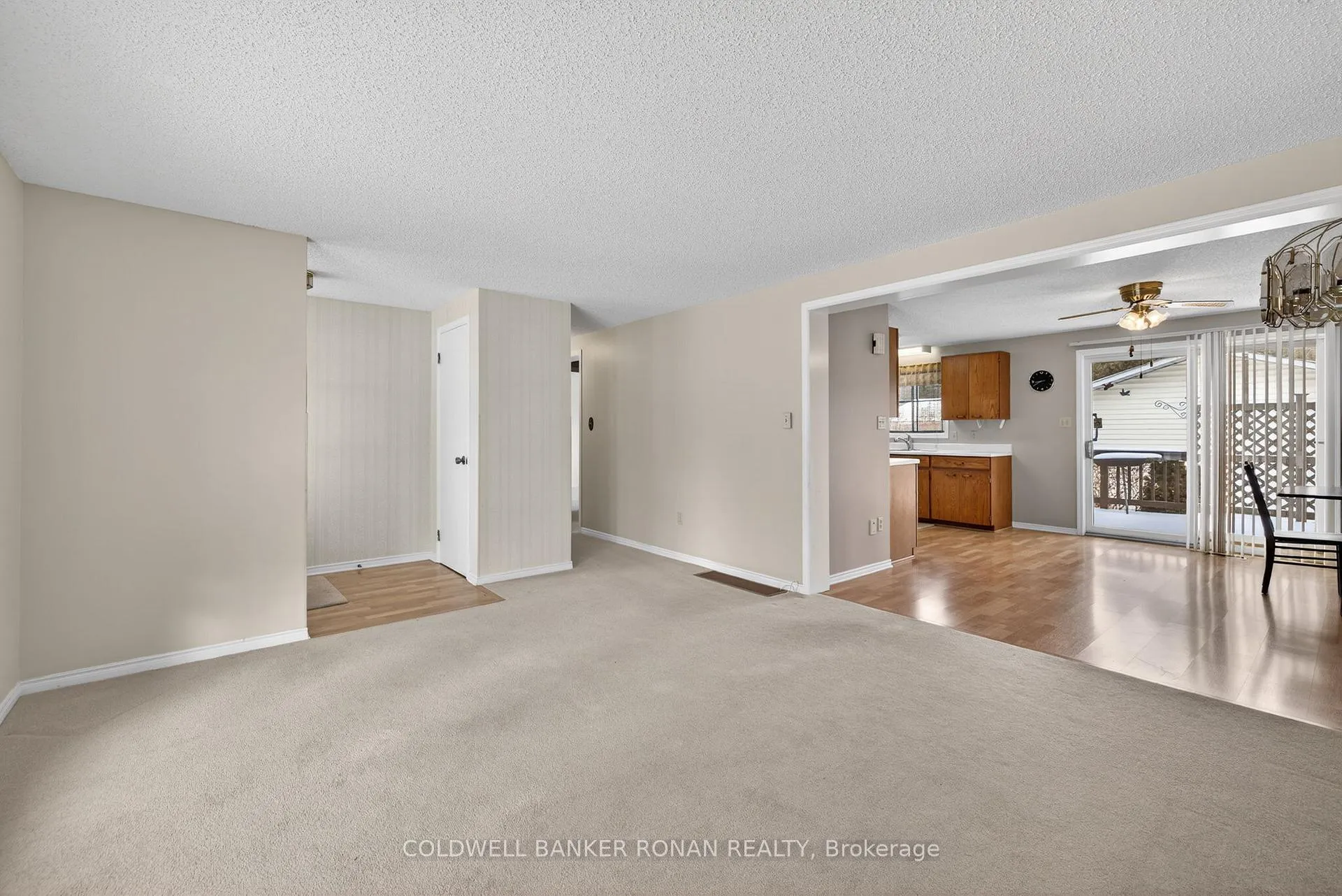Photo 9 of 2 Balsam Court, New Tecumseth, Rural New Tecumseth — HOMEH
