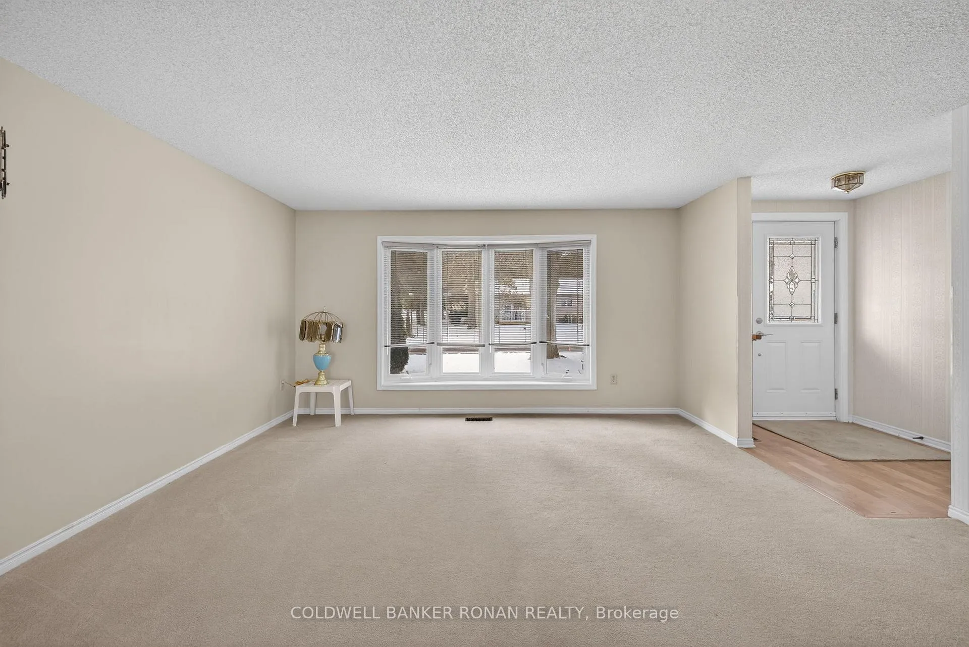 Photo 11 of 2 Balsam Court, New Tecumseth, Rural New Tecumseth — HOMEH