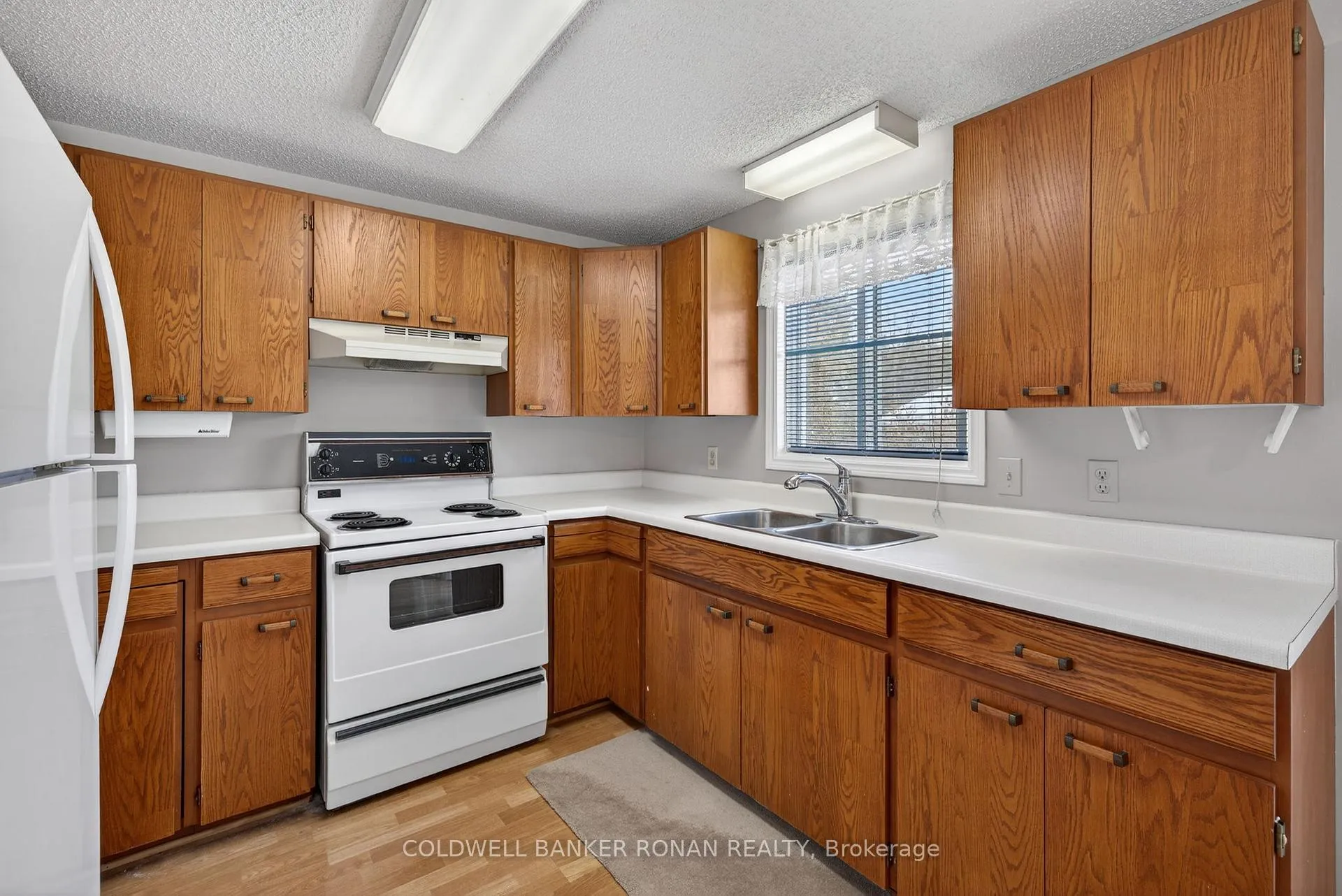 Photo 19 of 2 Balsam Court, New Tecumseth, Rural New Tecumseth — HOMEH