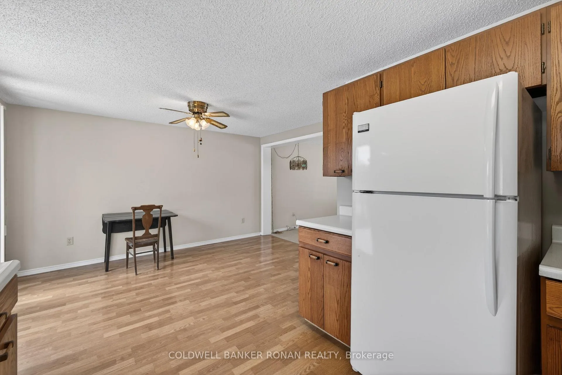 Photo 21 of 2 Balsam Court, New Tecumseth, Rural New Tecumseth — HOMEH