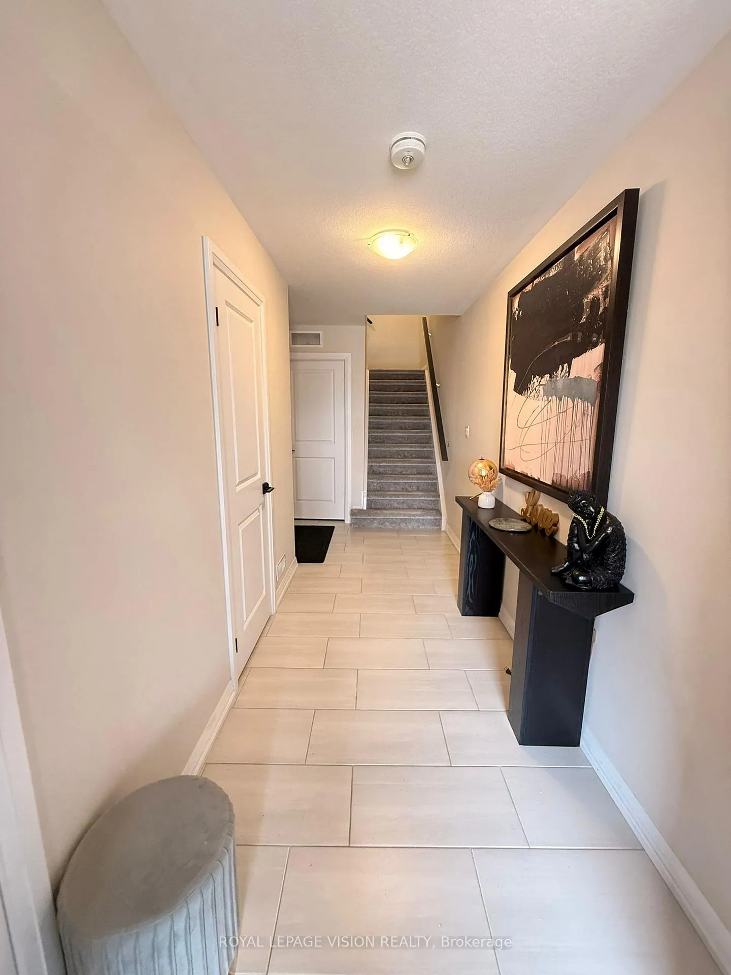 Photo 8 of 43 Bank Swallow Crescent, Kitchener — HOMEH