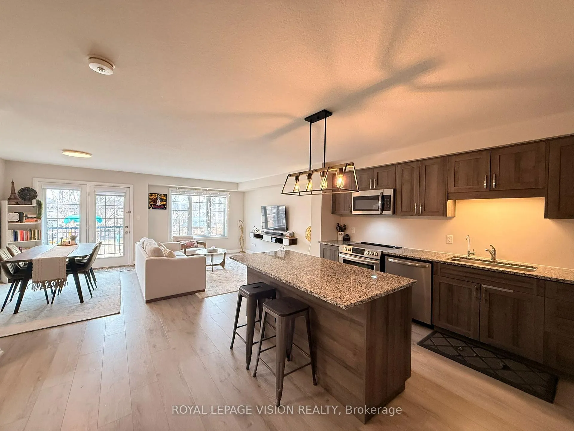 Photo 11 of 43 Bank Swallow Crescent, Kitchener — HOMEH