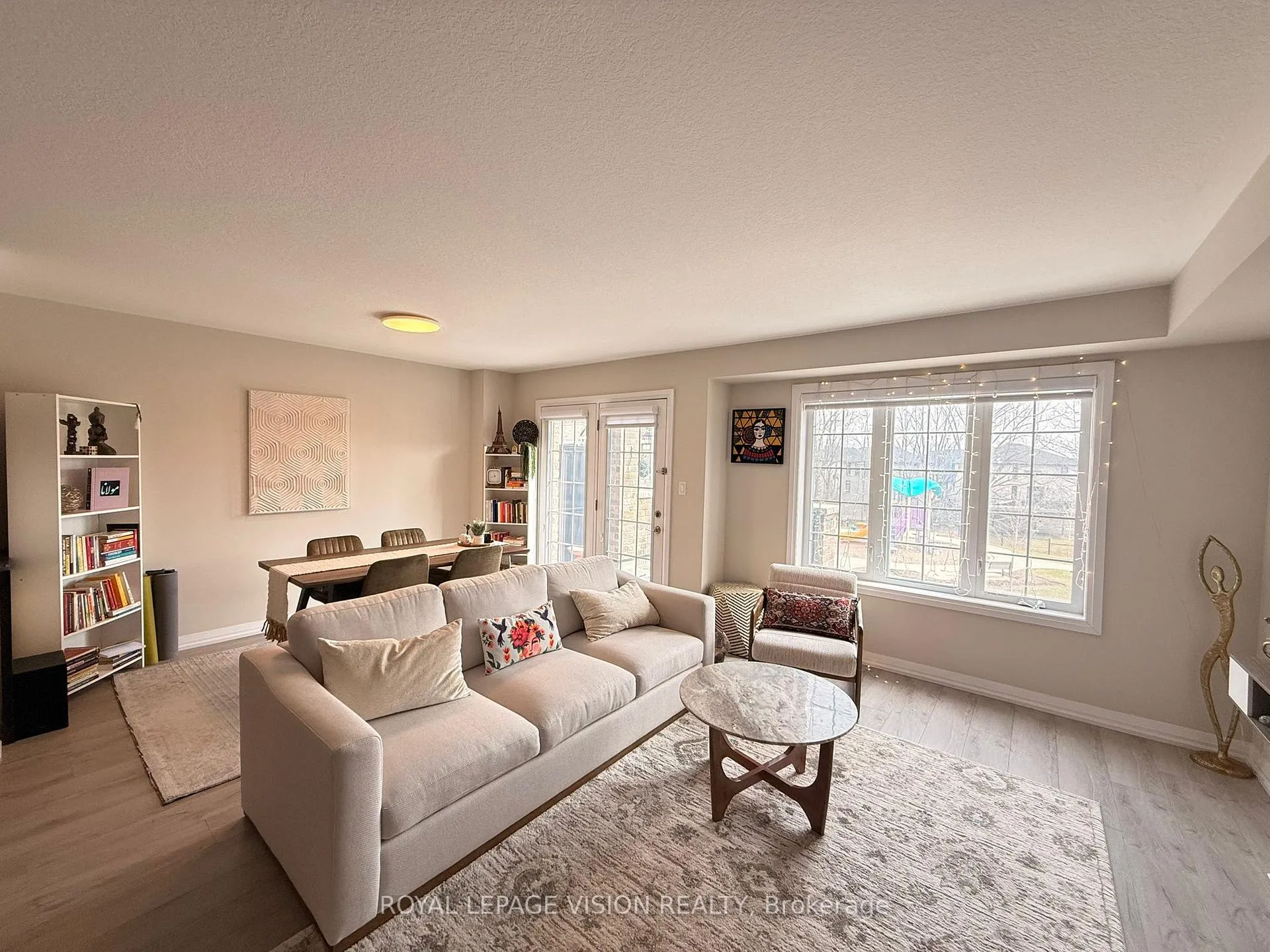 Photo 16 of 43 Bank Swallow Crescent, Kitchener — HOMEH