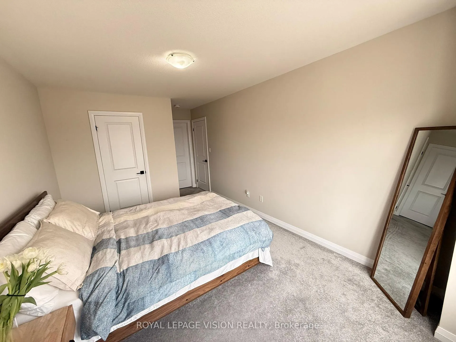 Photo 31 of 43 Bank Swallow Crescent, Kitchener — HOMEH