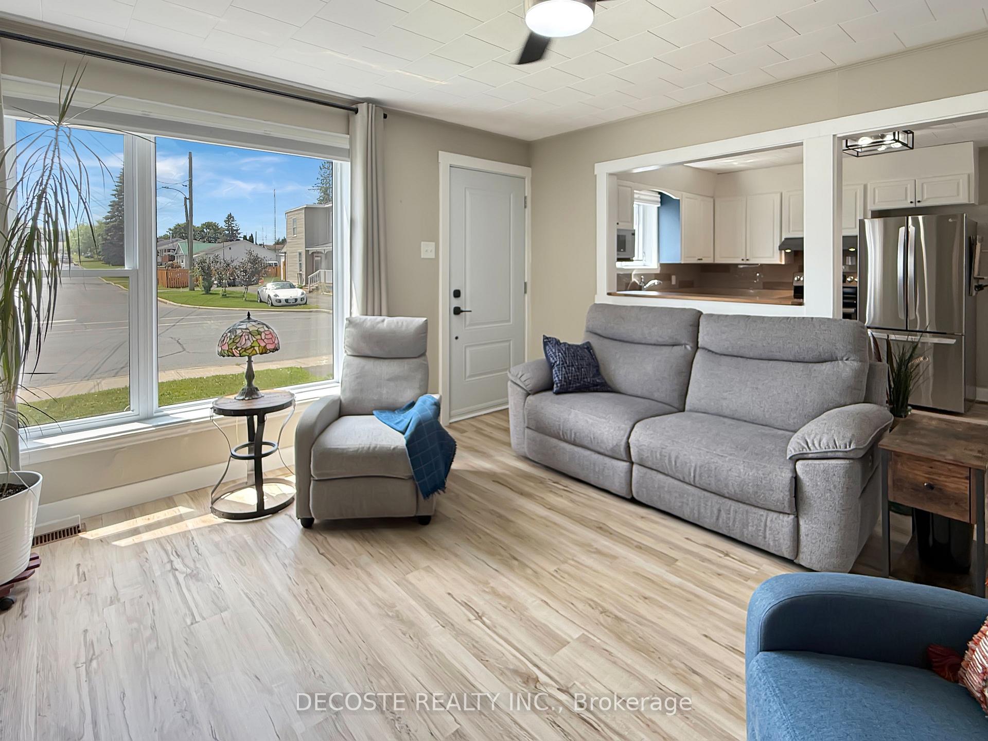 Photo 11 of 273 Main Street S, North Glengarry, Alexandria — HOMEH