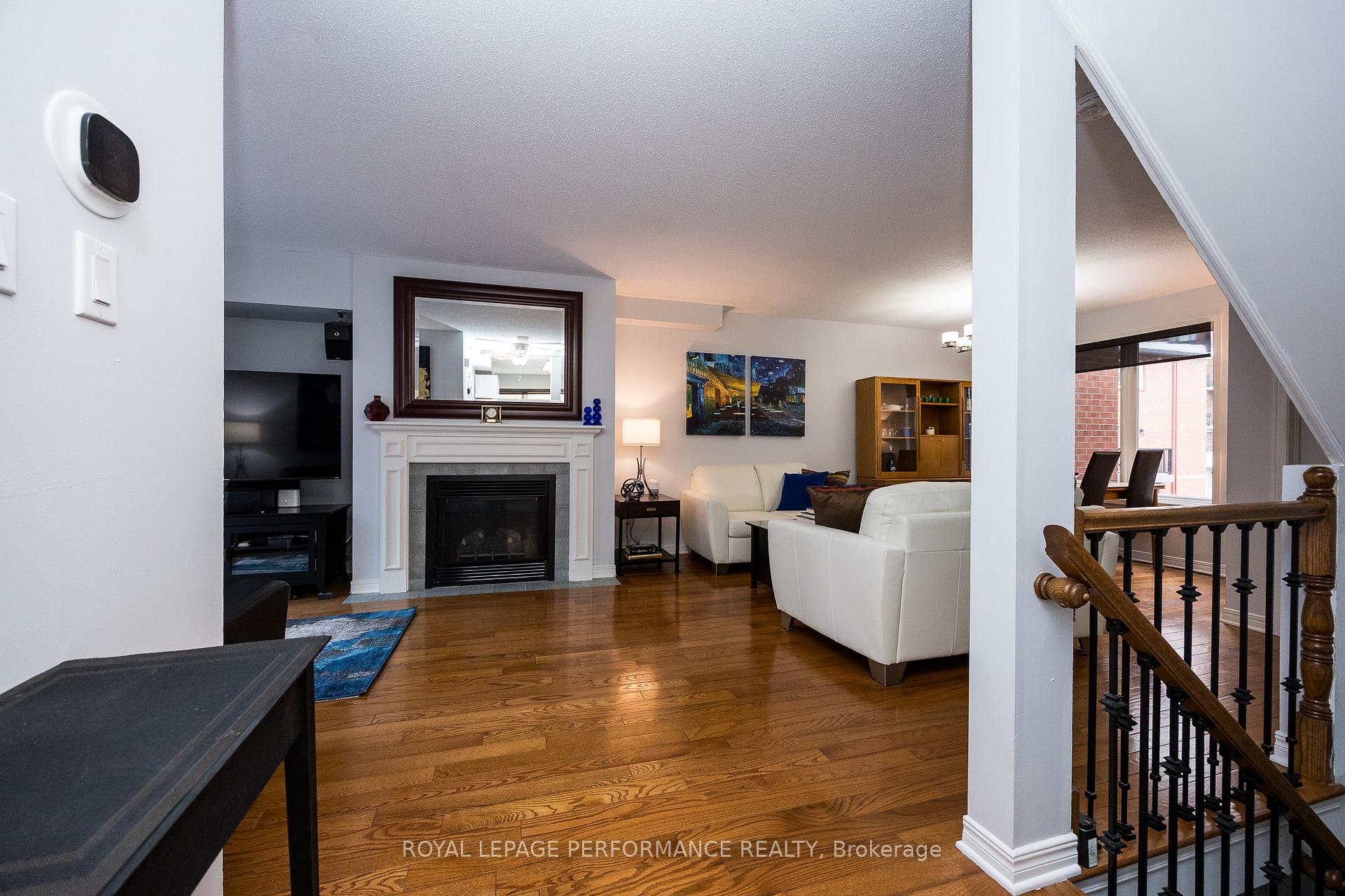 Photo 7 of 9 Allendale Private, Ottawa, Ottawa Centre — HOMEH