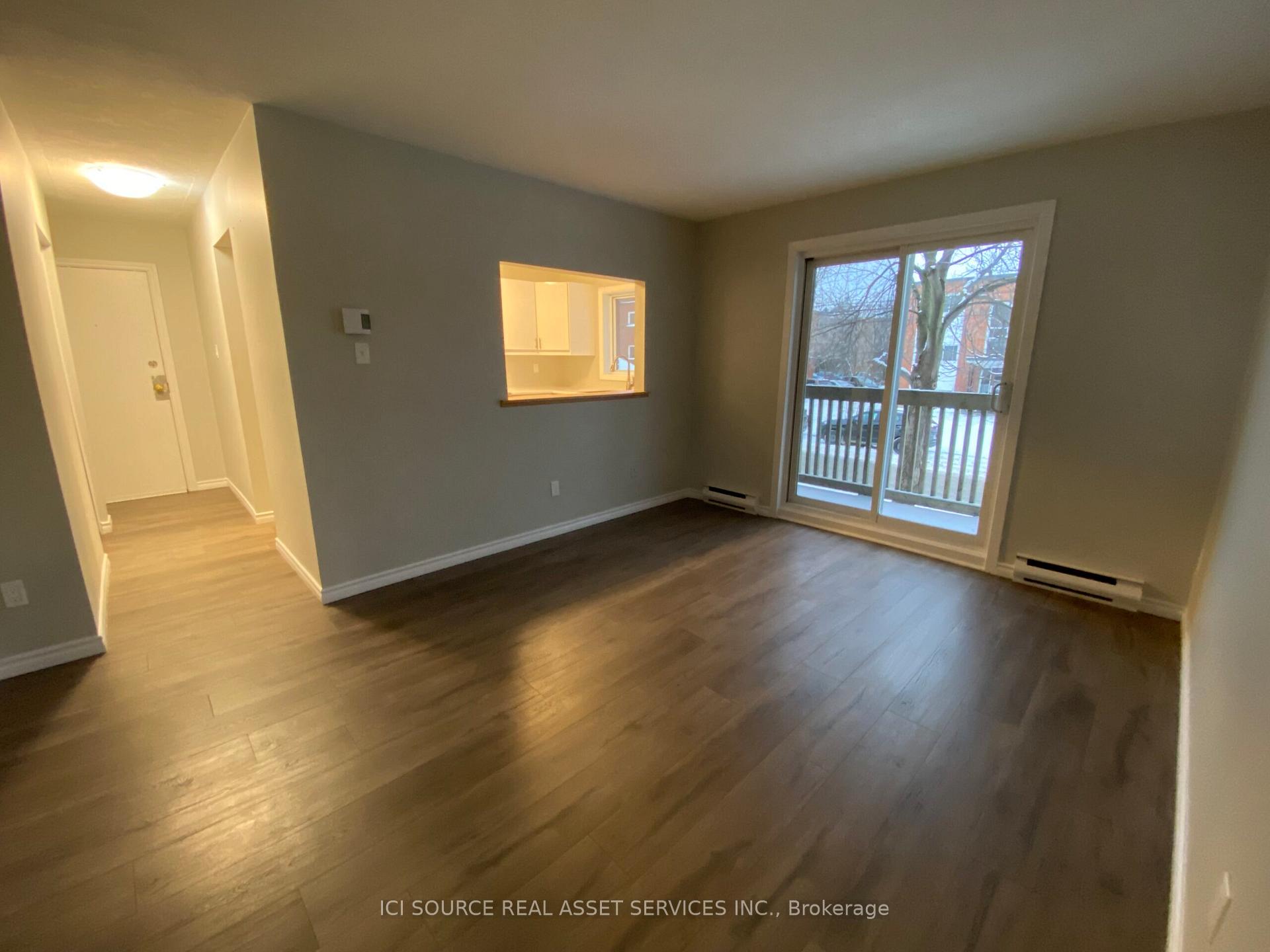 Photo 3 of Unit 3, 225 Presland Road, Ottawa, Overbrook/Castle Heights — HOMEH