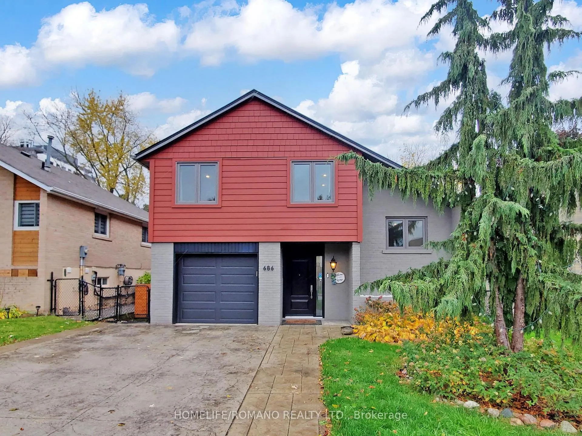 Photo 39 of 686 Irwin Crescent, Newmarket, Huron Heights-Leslie Valley — HOMEH