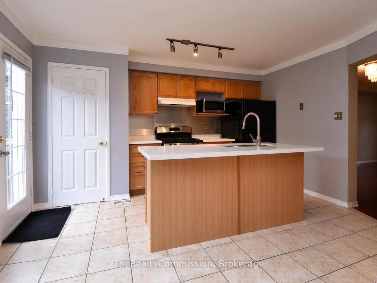 Photo 12 of 115 Gatwick Drive, Oakville, River Oaks — HOMEH