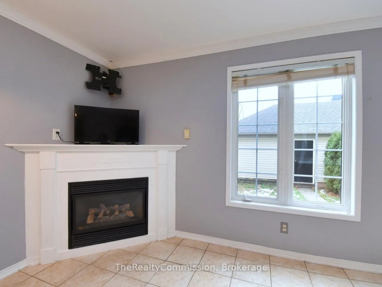 Photo 14 of 115 Gatwick Drive, Oakville, River Oaks — HOMEH