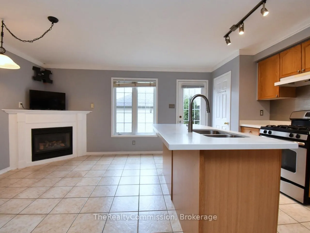 Photo 19 of 115 Gatwick Drive, Oakville, River Oaks — HOMEH