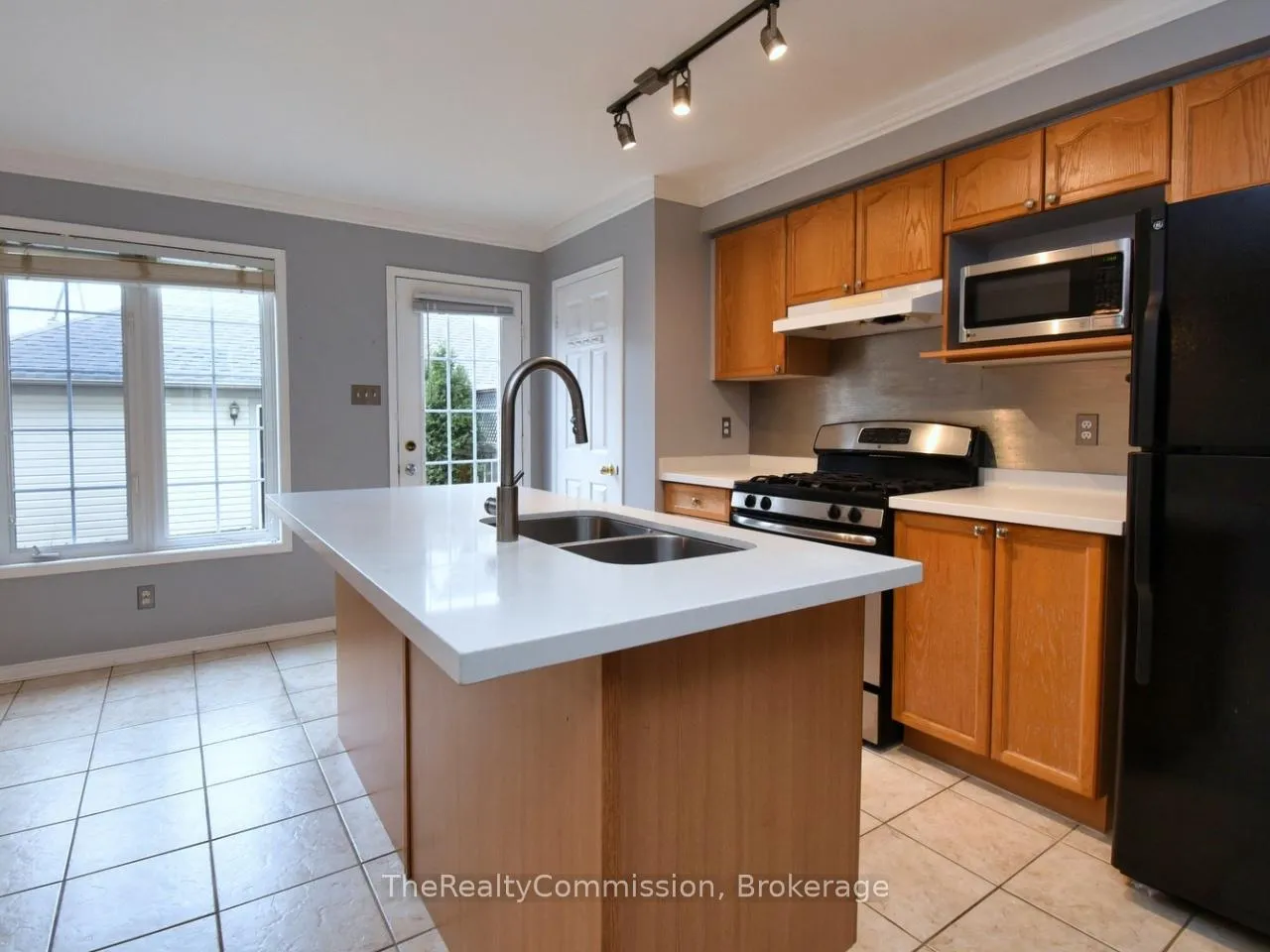 Photo 20 of 115 Gatwick Drive, Oakville, River Oaks — HOMEH