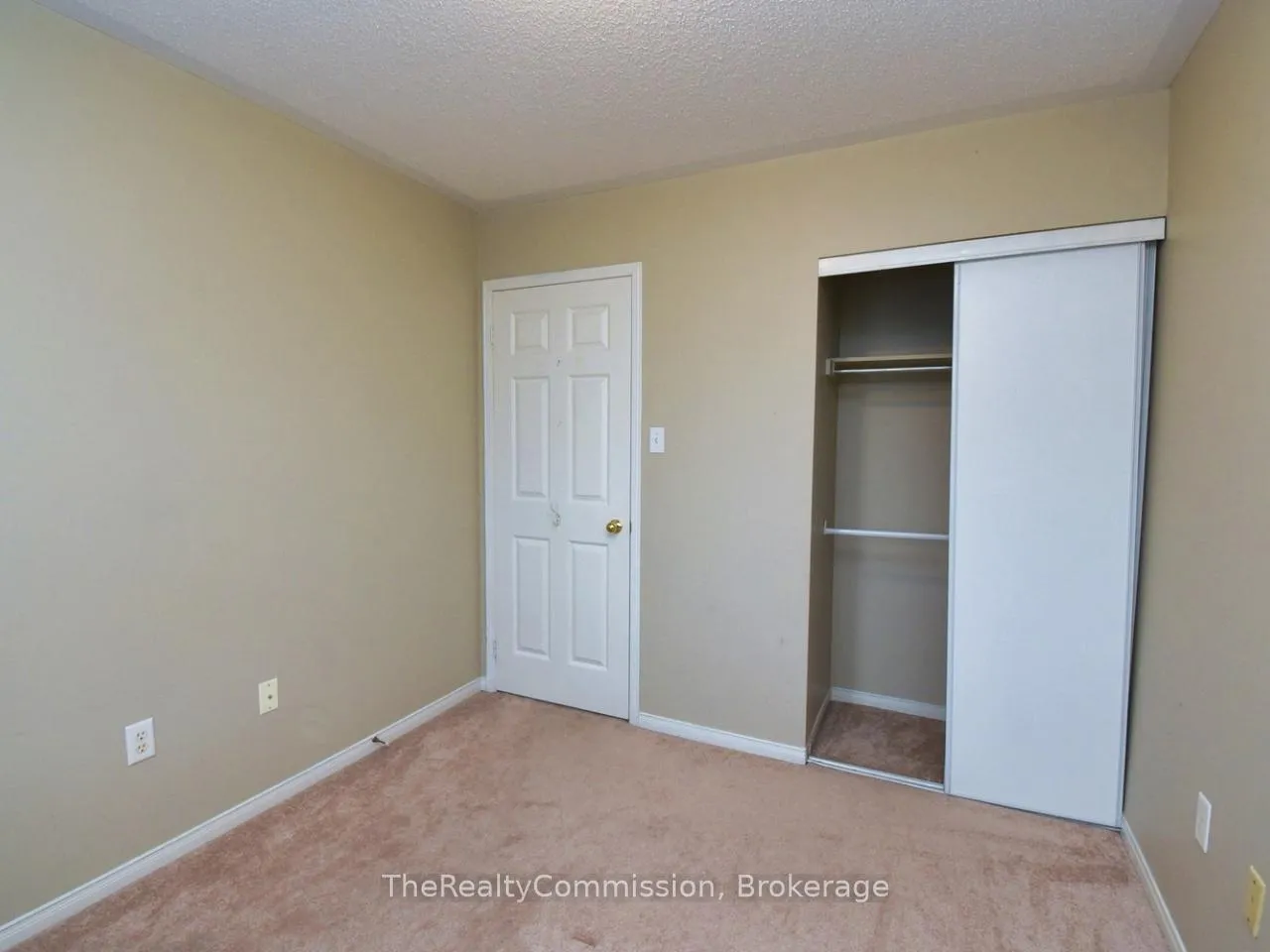 Photo 35 of 115 Gatwick Drive, Oakville, River Oaks — HOMEH