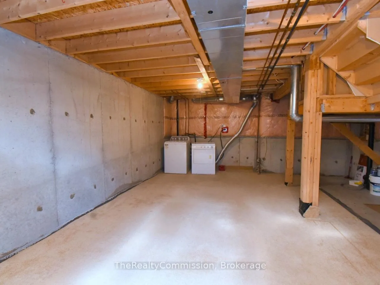 Photo 39 of 115 Gatwick Drive, Oakville, River Oaks — HOMEH