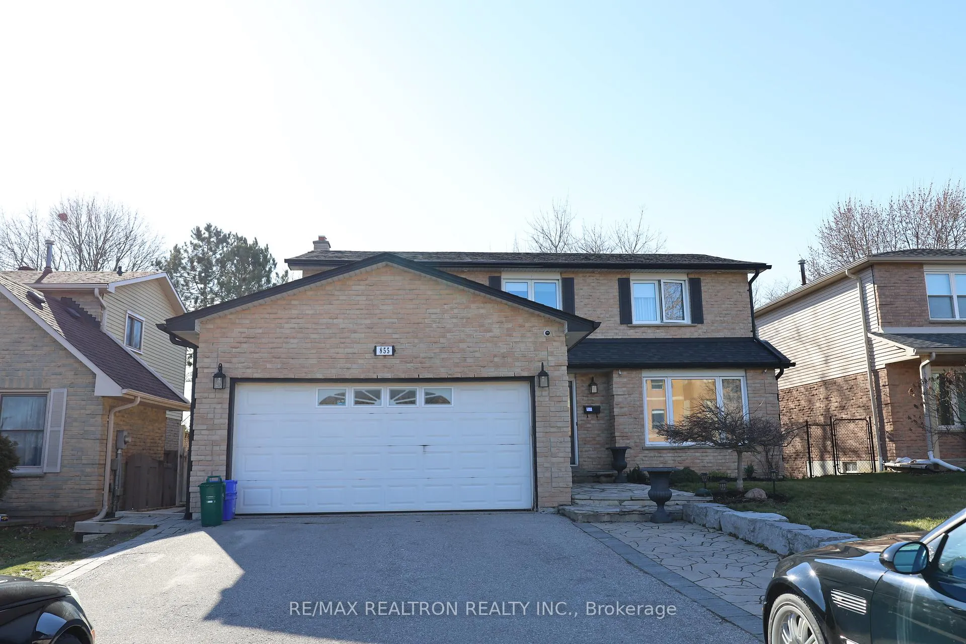Photo 1 of Unit Lower, 855 Arnold Crescent, Newmarket, Gorham-College Manor — HOMEH