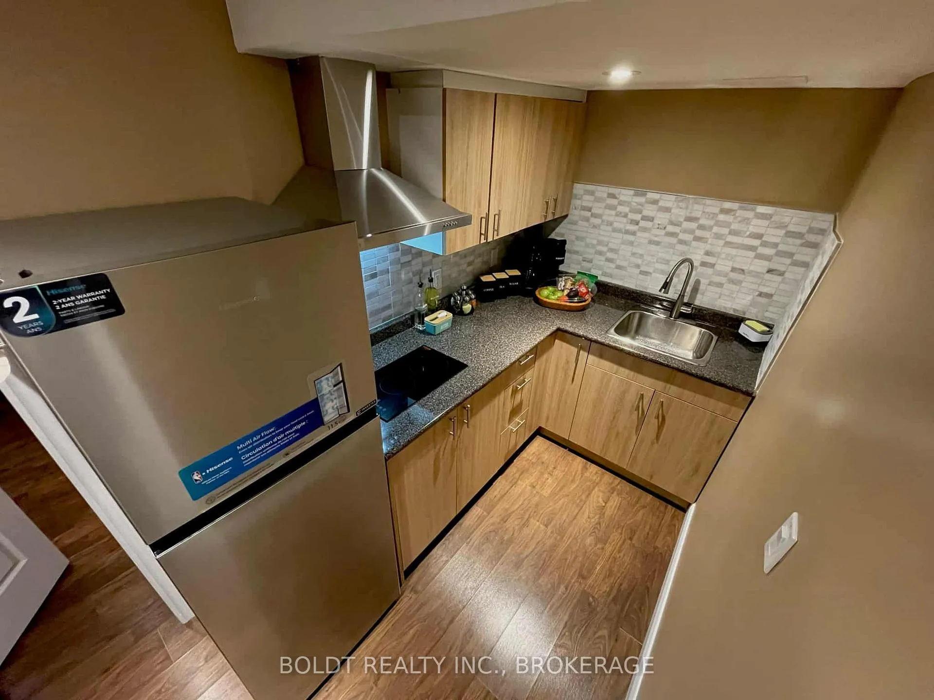 Photo 3 of 8084 Windsong Drive, Niagara Falls, Ascot — HOMEH