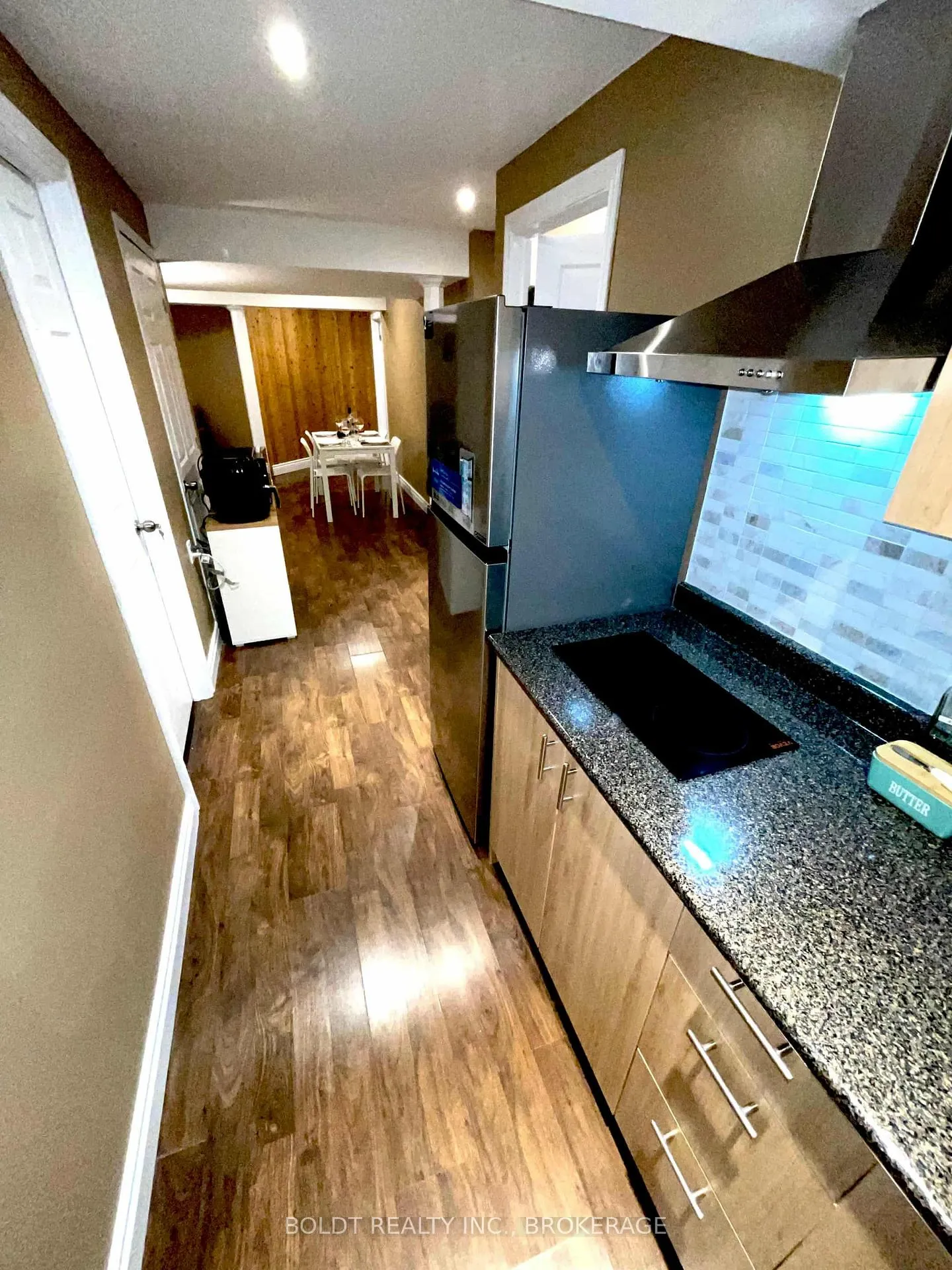 Photo 5 of 8084 Windsong Drive, Niagara Falls, Ascot — HOMEH
