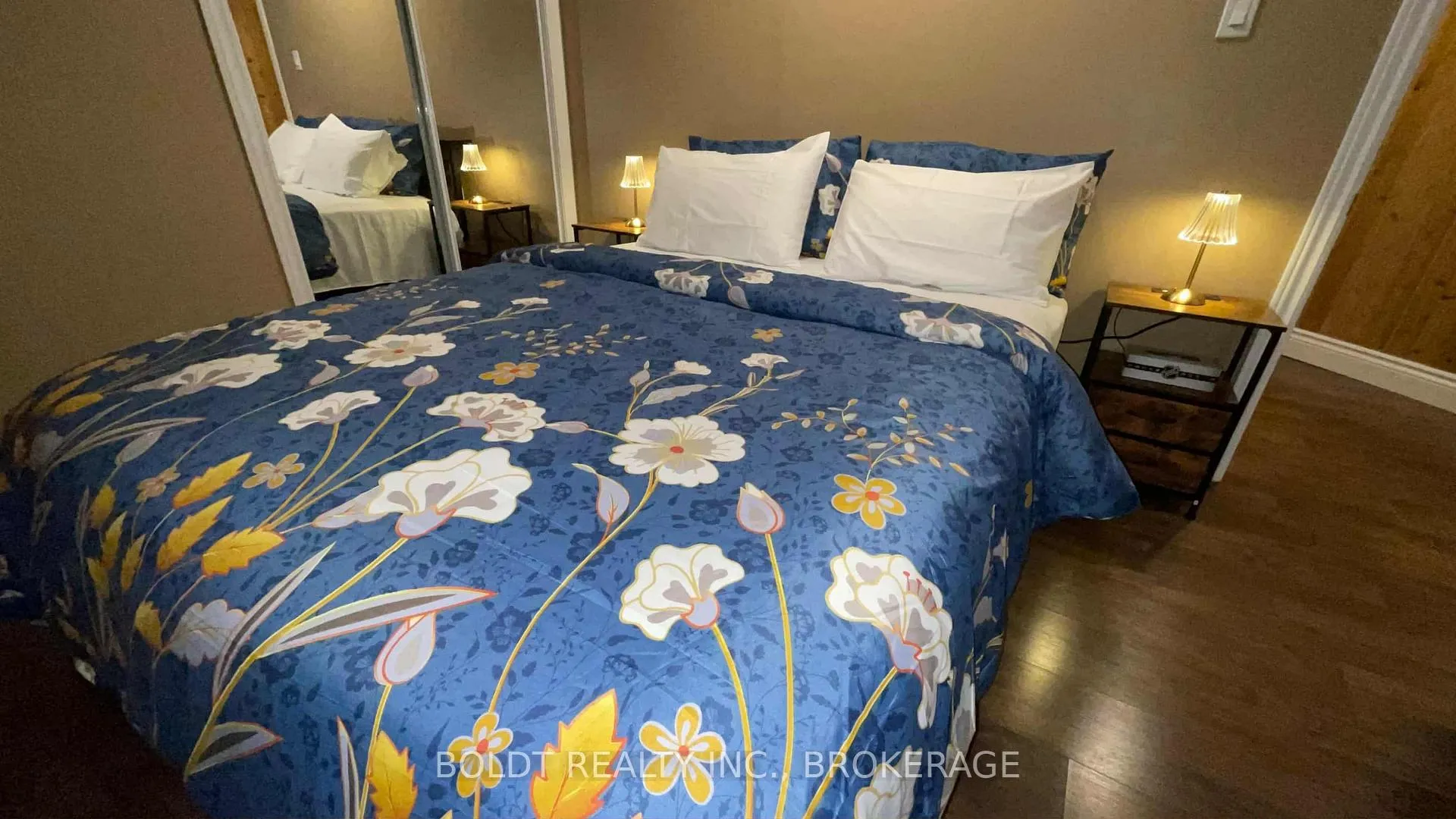 Photo 7 of 8084 Windsong Drive, Niagara Falls, Ascot — HOMEH