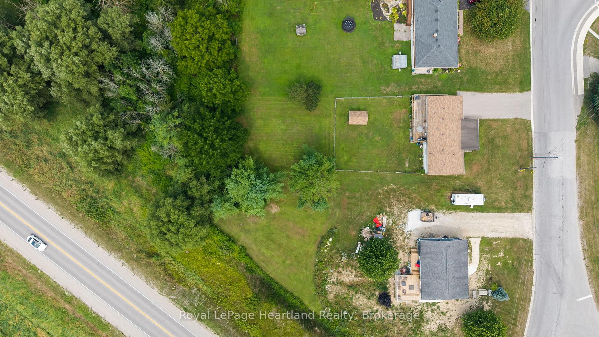 Photo 2 of 246 Diagonal Road, North Huron, Wingham — HOMEH