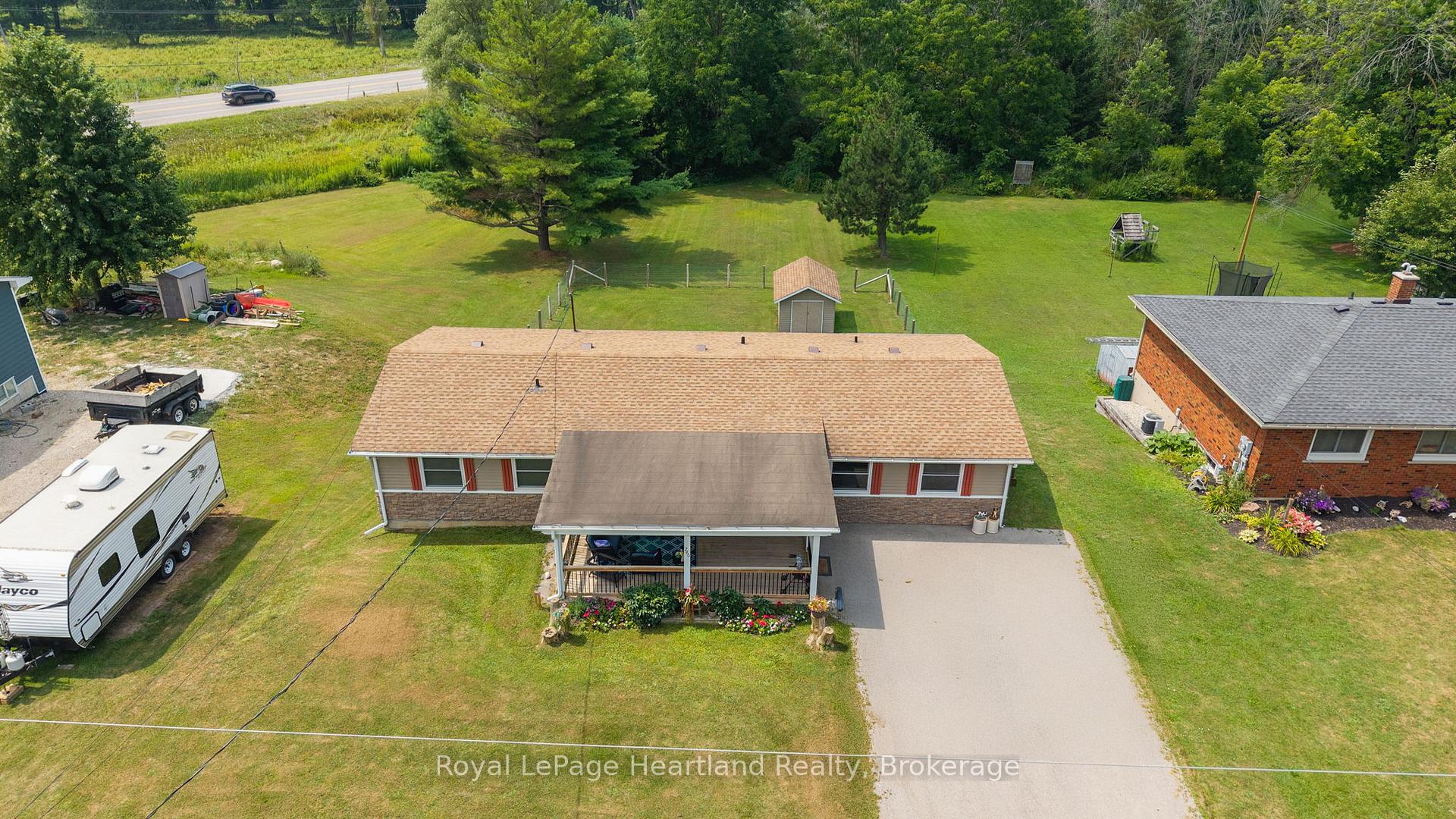 Photo 3 of 246 Diagonal Road, North Huron, Wingham — HOMEH