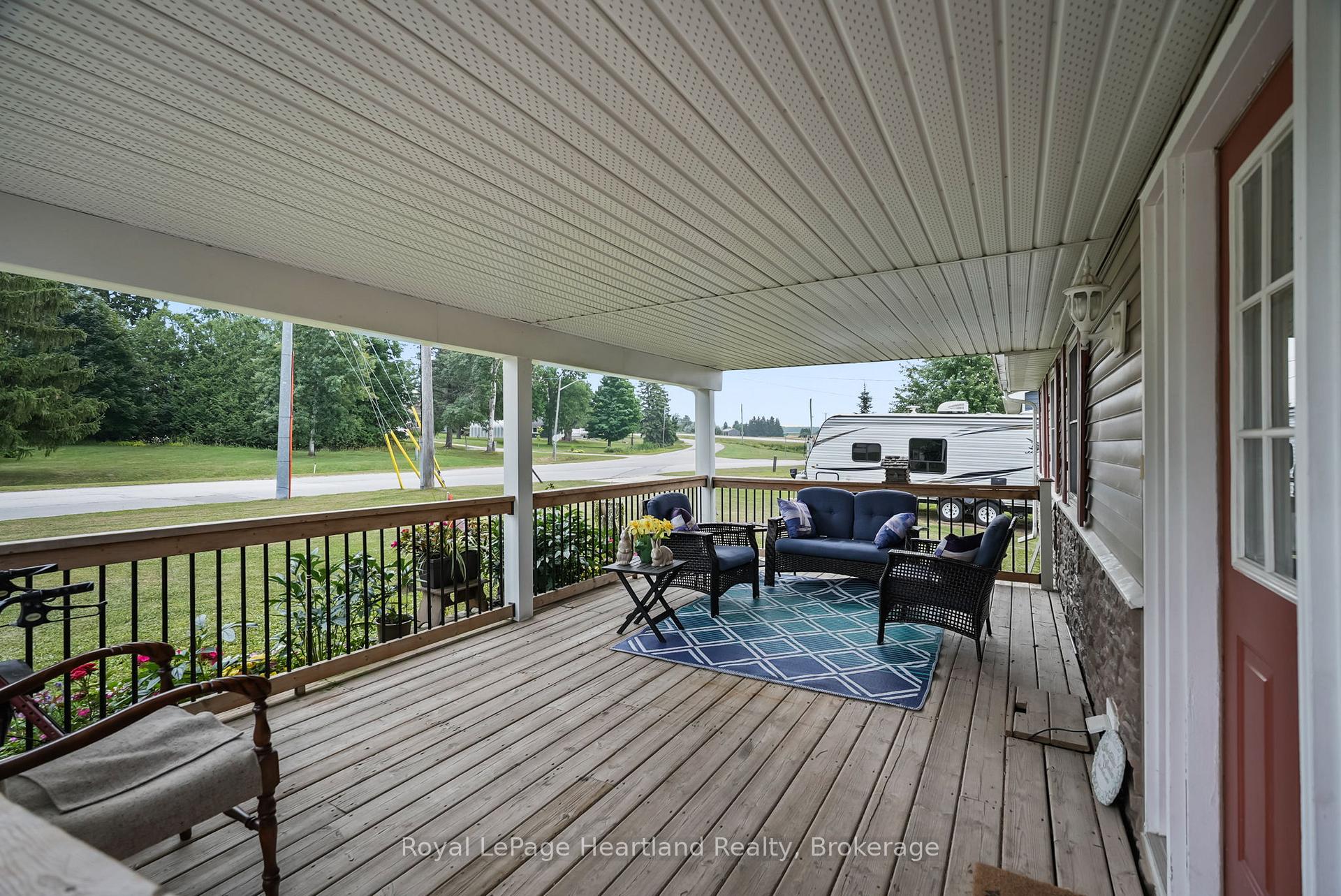 Photo 6 of 246 Diagonal Road, North Huron, Wingham — HOMEH