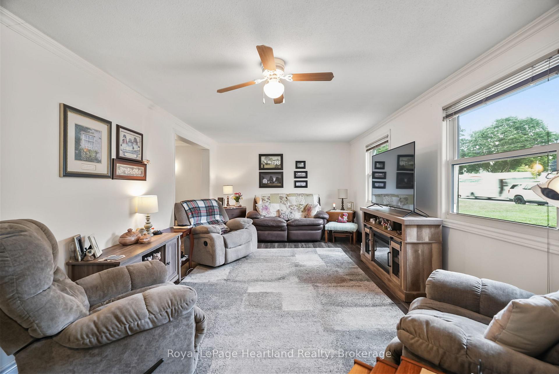 Photo 9 of 246 Diagonal Road, North Huron, Wingham — HOMEH