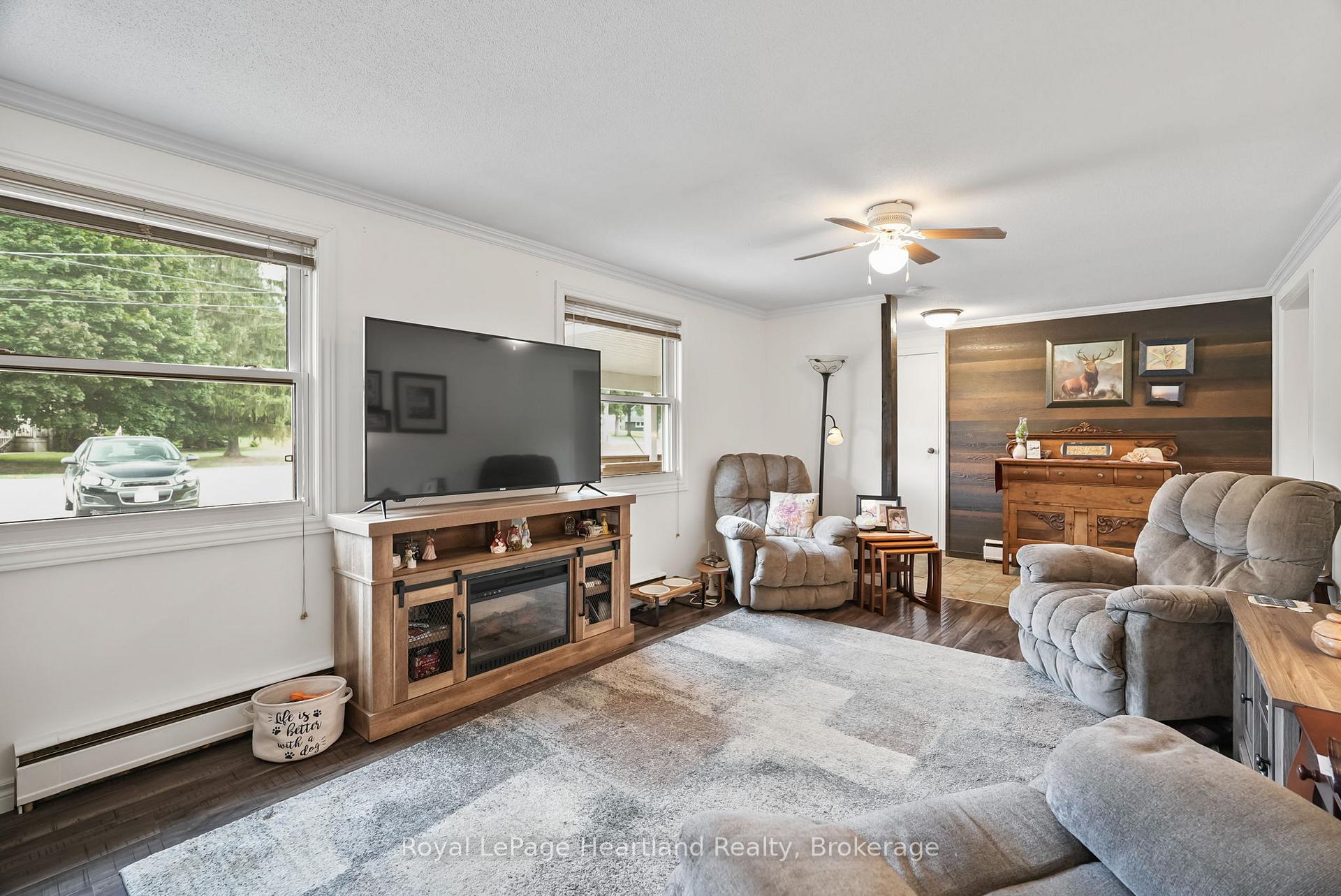 Photo 10 of 246 Diagonal Road, North Huron, Wingham — HOMEH