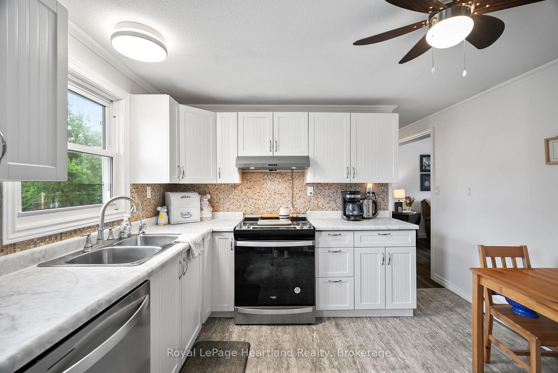 Photo 15 of 246 Diagonal Road, North Huron, Wingham — HOMEH